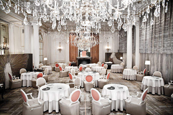 ALAIN-DUCASSE-LUSTRE-PLAZA-ATHENEE