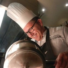 Bart Ausems:  Tout à fait excellent !