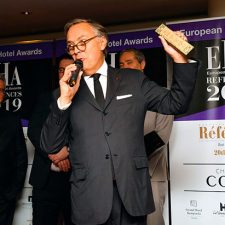 François Delahaye reçoit le European Hotel Award de l’année 2019