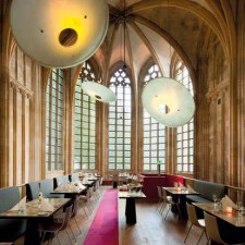 Kruisherenhotel by Camille Oostwegel