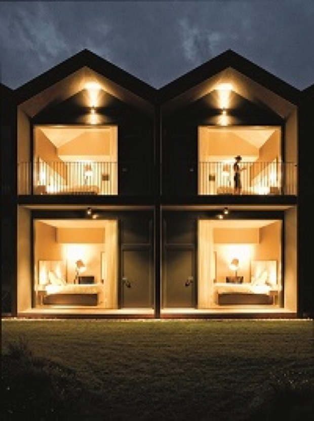 La Source des Sens - Les chambres vues de l'extérieur  © La Source des Sens