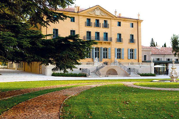 Château de Fonscolombe, un hôtel 5 étoiles à Aix en Provence